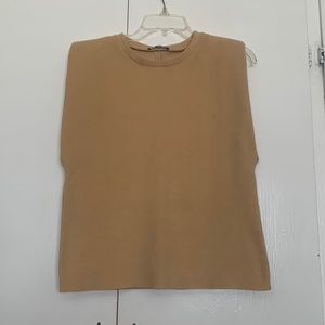 Zara shoulders pad shirt